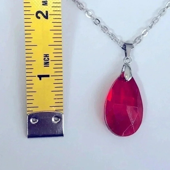 Red Crystal Teardrop Stainless Steel Necklace NWT - Picture 3 of 3